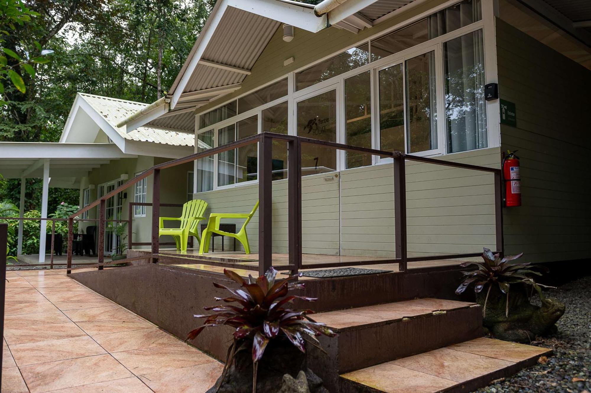 Jaguar Inn Bungalows Puerto Viejo de Talamanca 외부 사진